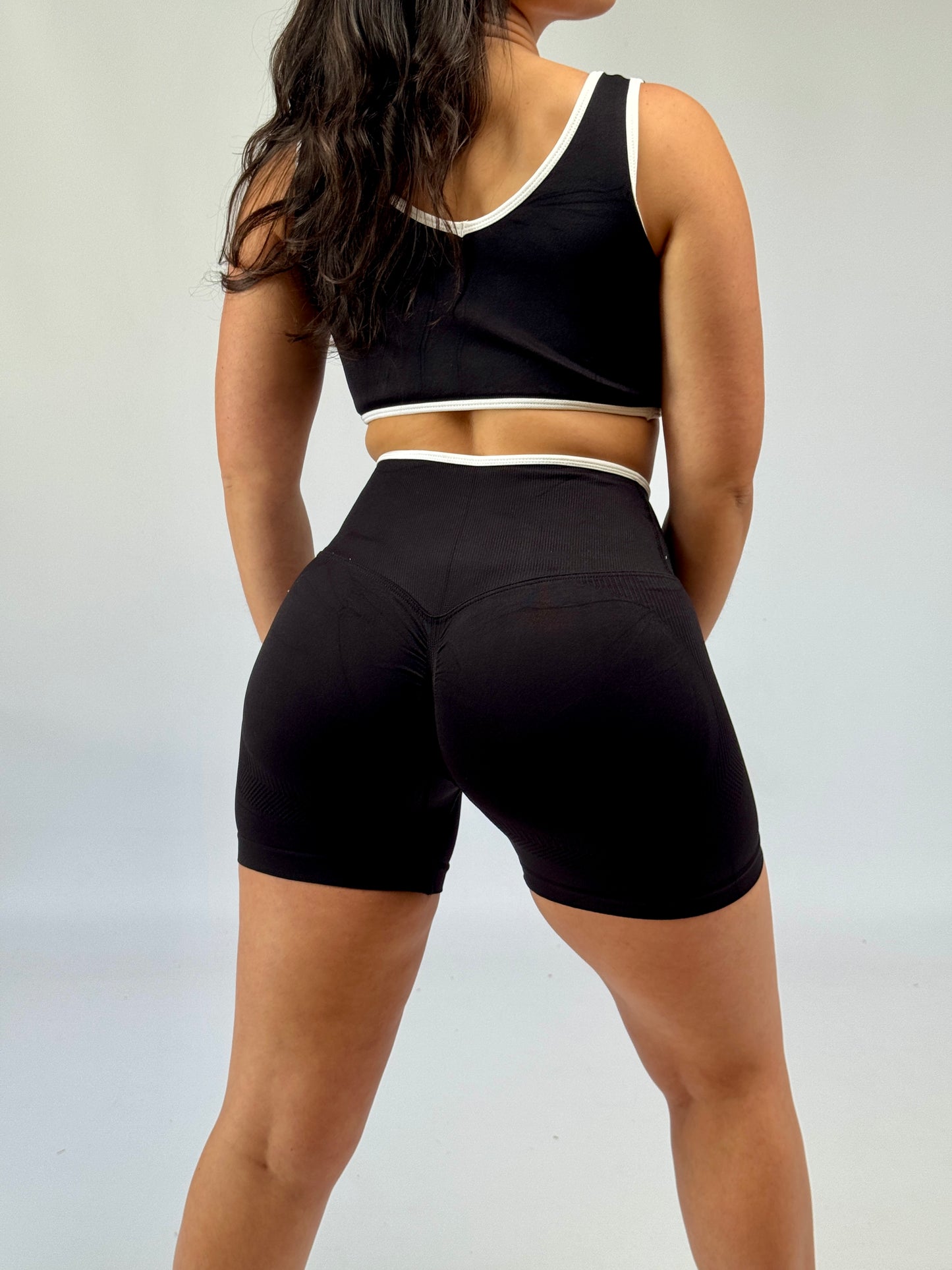 Conjunto Top y Short con Frunce Onyx