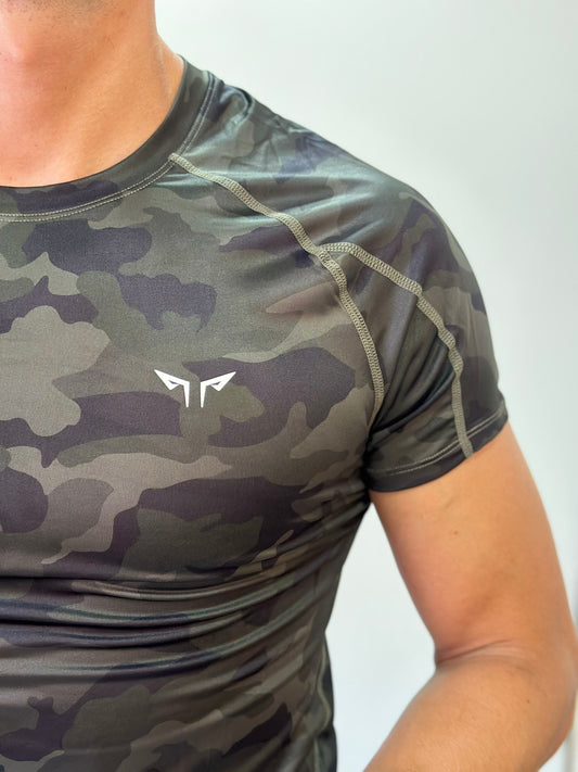 Remera deportiva de compresión Camo